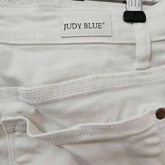 Judy Blue White Capri Size 5/27 - Picture 4 of 9